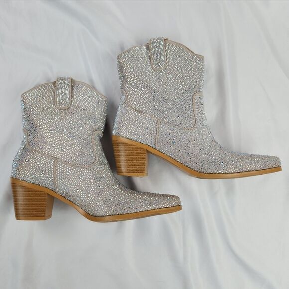 🩵NIB Apricot w/Silver Rhinestones Wide Calf Ankle Booties Size 9 - Picture 8 of 12